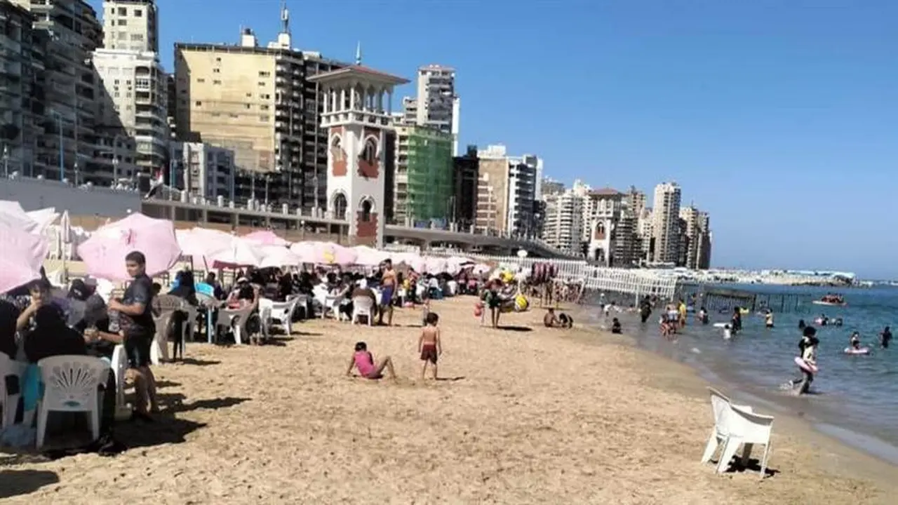 الإسكندرية تحت سماء غائمة مع توقعات لأمطار اليوم